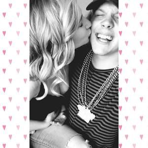 Meet your Posher, Connor